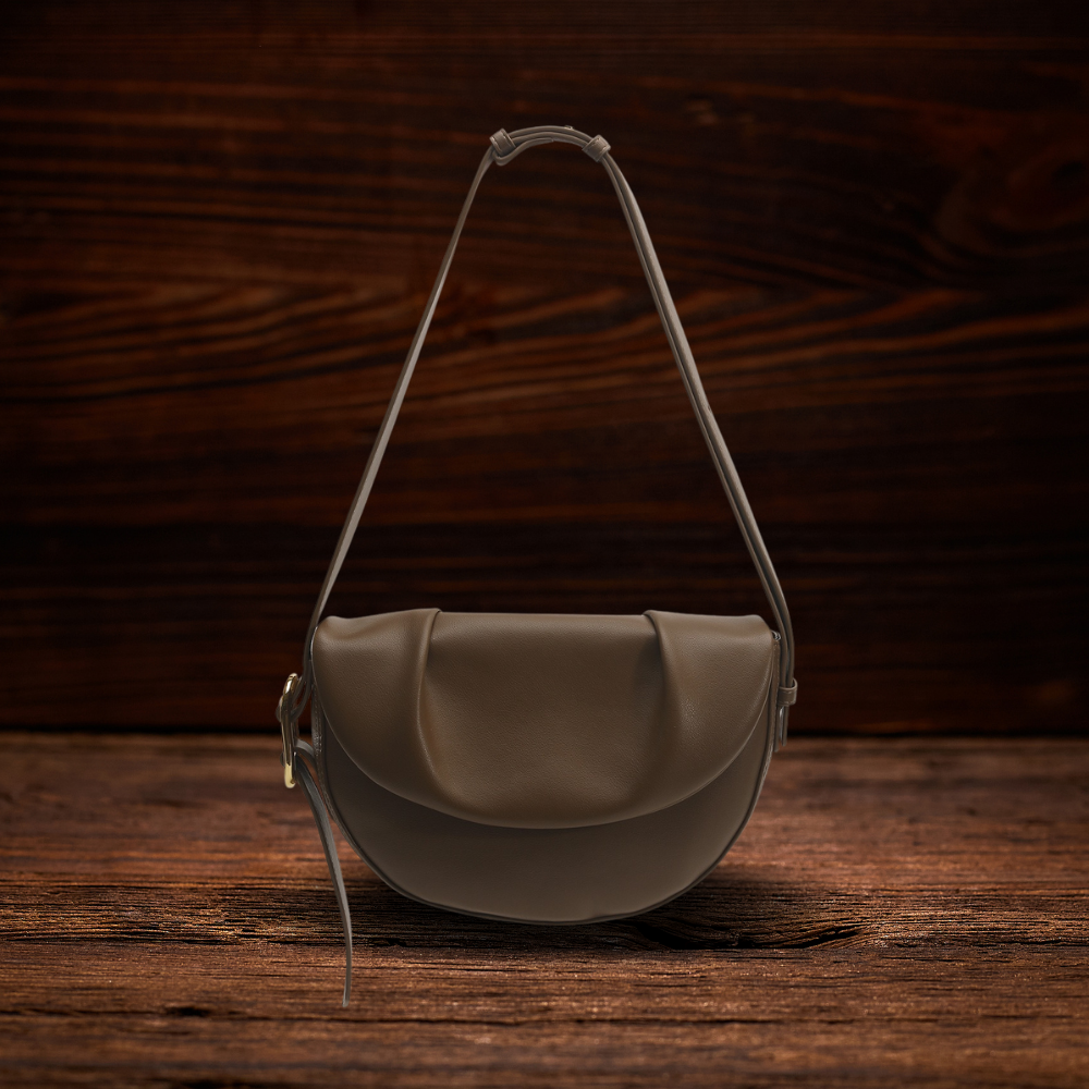 BERK | Raffinierte Tasche aus weichem, genarbtem Leder
