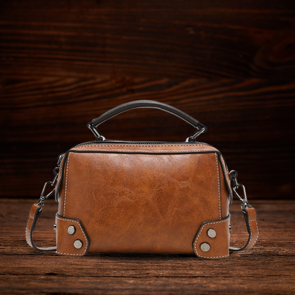 BERK | Kleine, leichte Crossbody-Tasche aus Leder