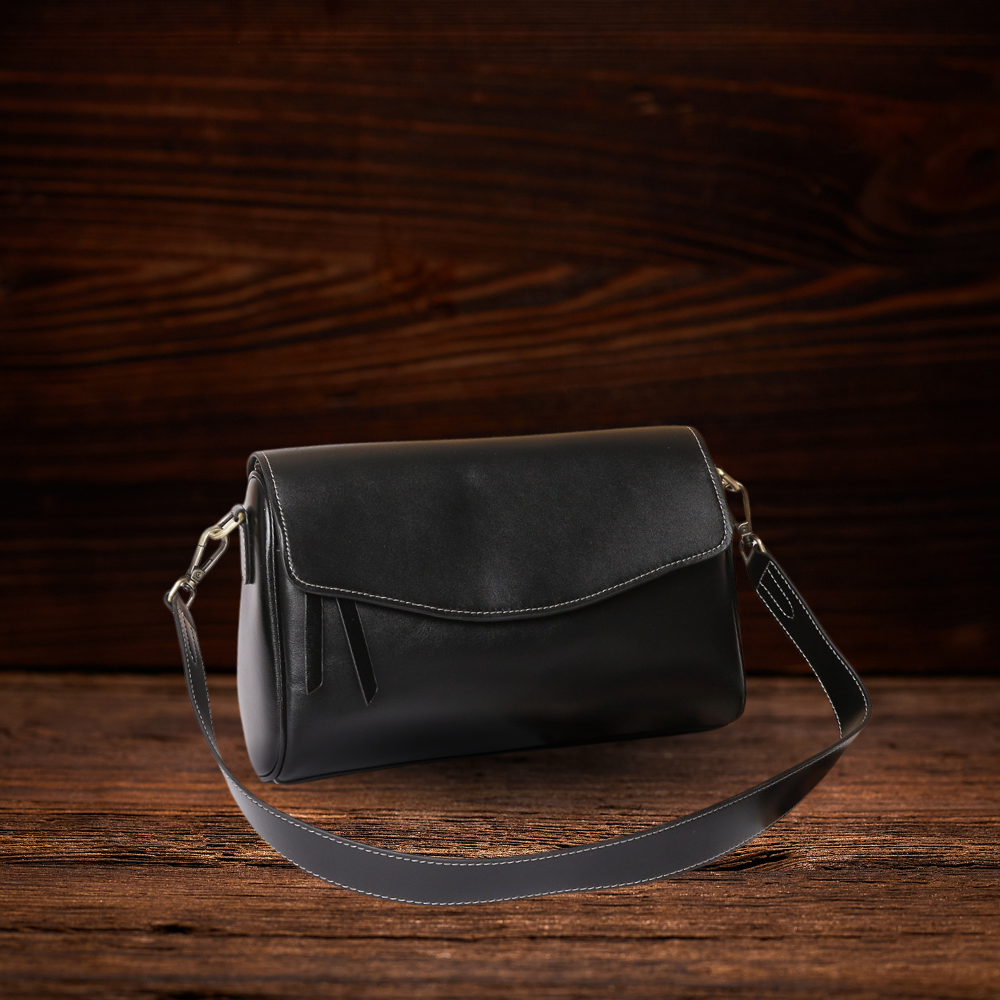 BERK | Mini Compact Crossbody Tasche