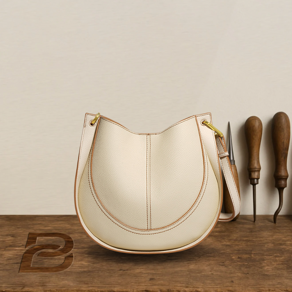 BERK | Crossbody aus weichem, gemustertem Leder