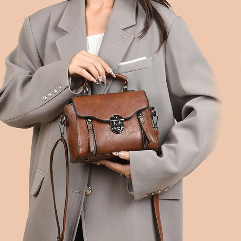 BERK | Vintage Flap Handtasche