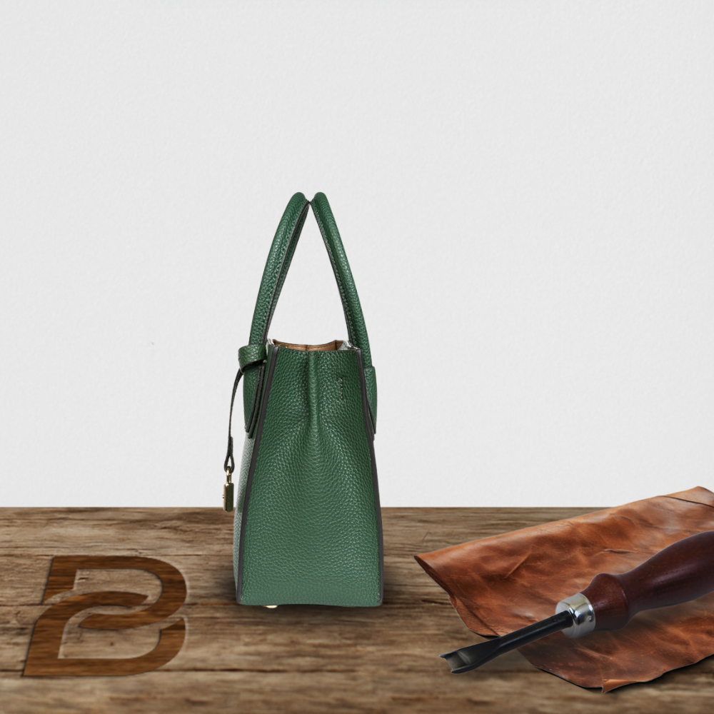 BERK | Handtasche aus strukturiertem, gekörntem Leder