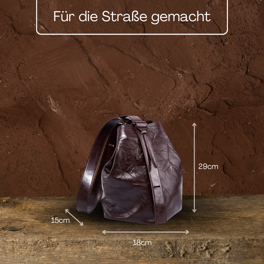 BERK | Eimertasche aus faltigem Rindsleder der ersten Schicht