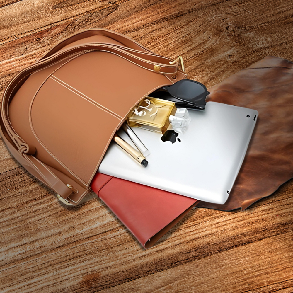 BERK | Crossbody aus weichem, gemustertem Leder