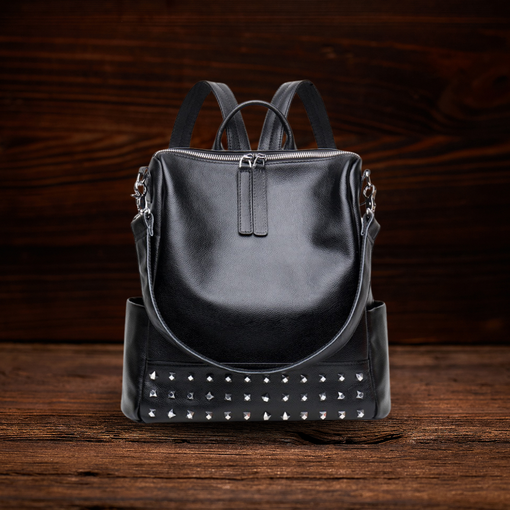 BERK | Design Nietenrucksack aus Leder