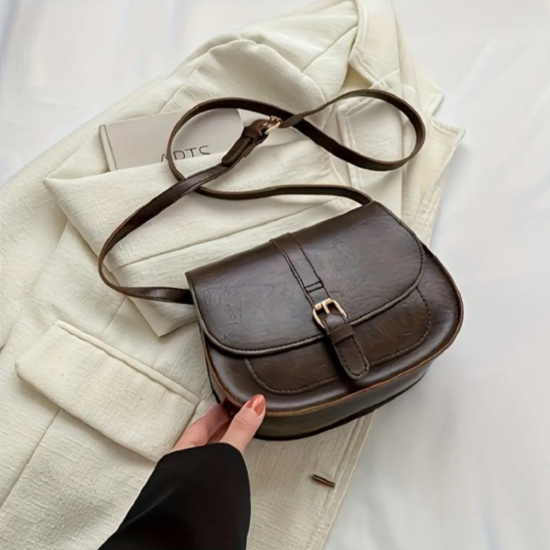 BERK | Classic Saddle Crossbody Tasche