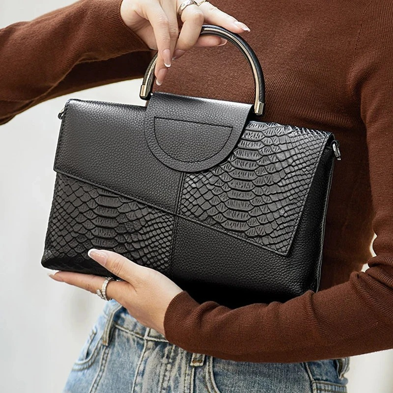 BERK | Luxus-Tasche mit Kroko-Prägung