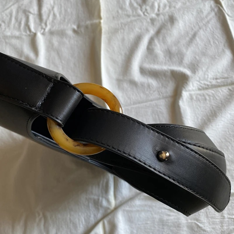 BERK | Schlichte einfarbige Hobo-Tasche