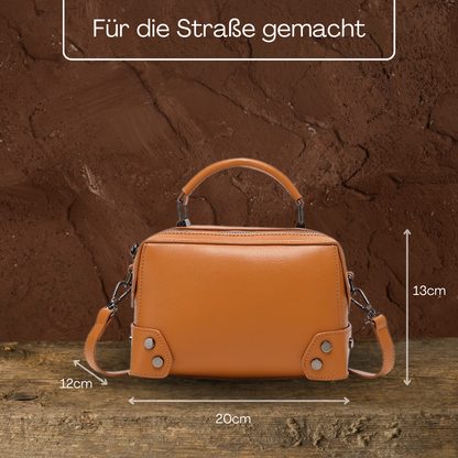 BERK | Kleine, leichte Crossbody-Tasche aus Leder