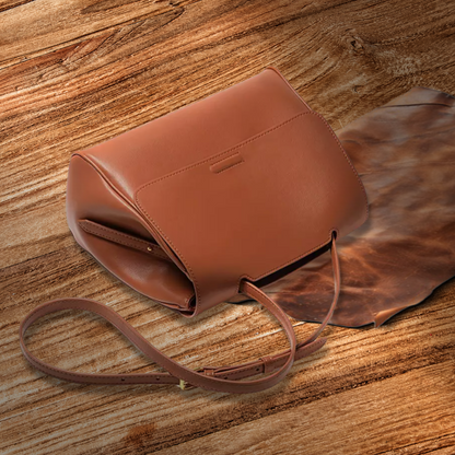 BERK | Minimalistische klassische Ledertasche
