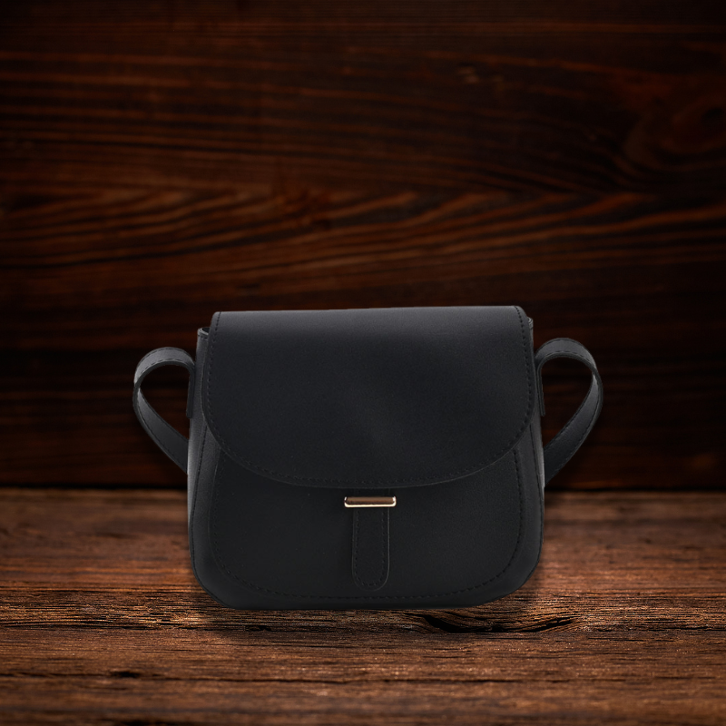 BERK | Retro Saddle Crossbody Tasche