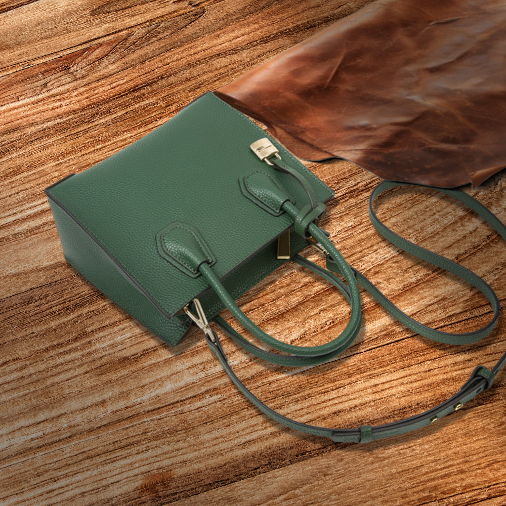 BERK | Handtasche aus strukturiertem, gekörntem Leder