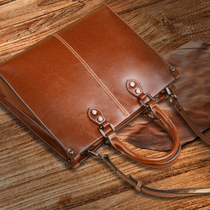 BERK | Klassisch elegante Tote aus echtem Leder