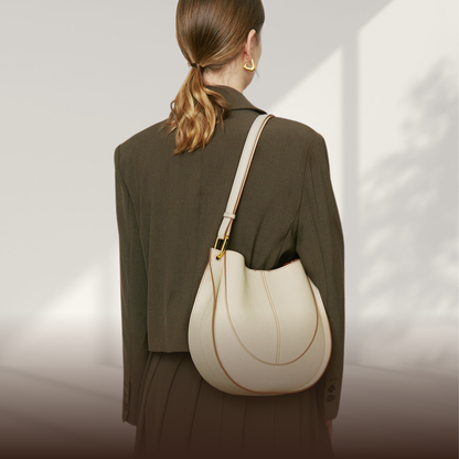 BERK | Crossbody aus weichem, gemustertem Leder